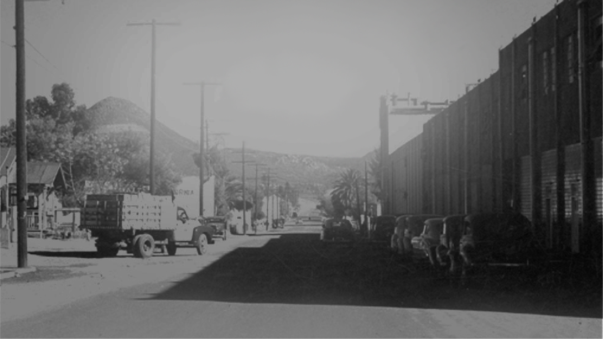 Ground view of the town of Tecate´s street at the time of the companys founding.